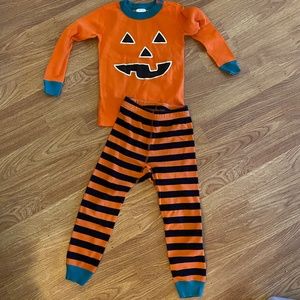Hanna Andersson Halloween Pumpkin Pajamas - Glow In The Dark Jack O'Lantern - 4